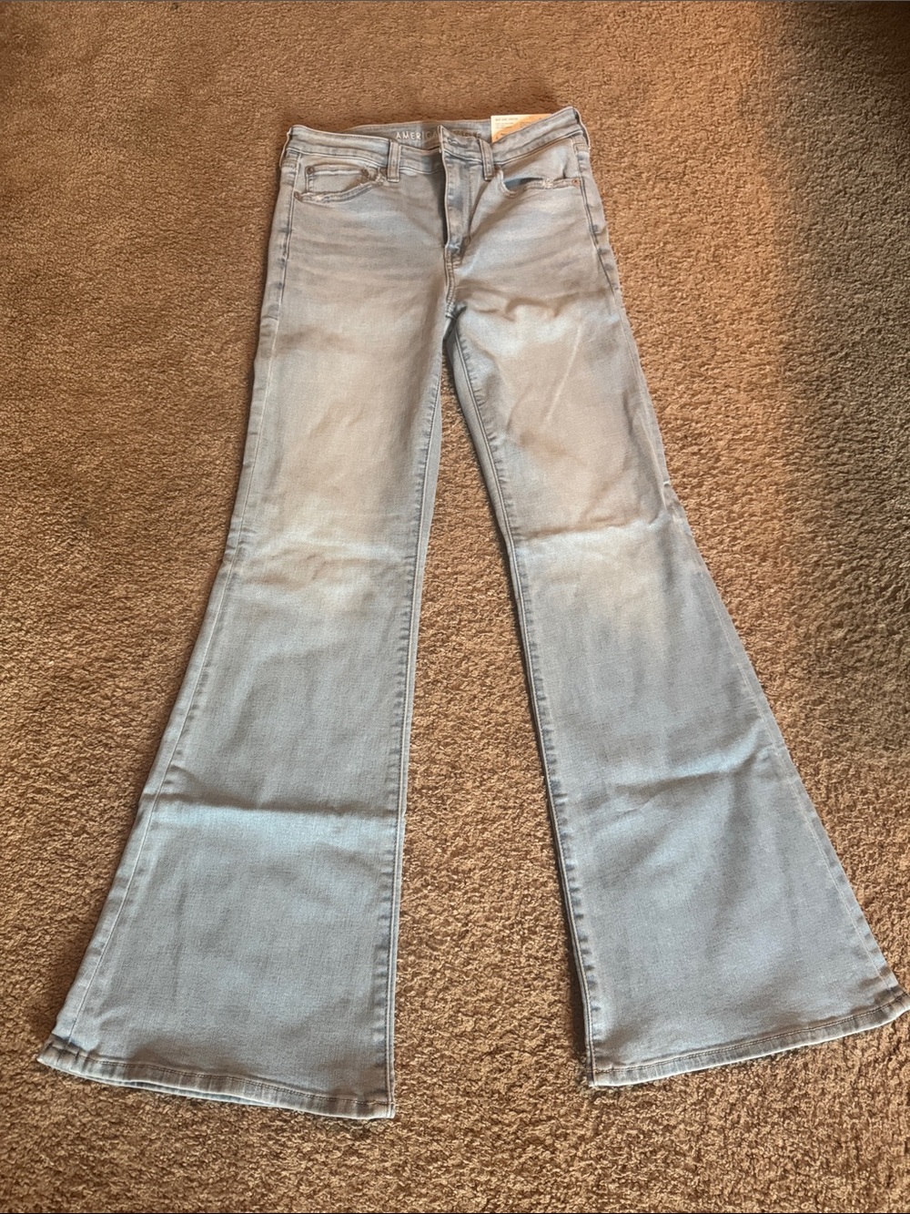 American Eagle Next Level Stretch Super High-Rise Flare NWT Never Worn Size 6
